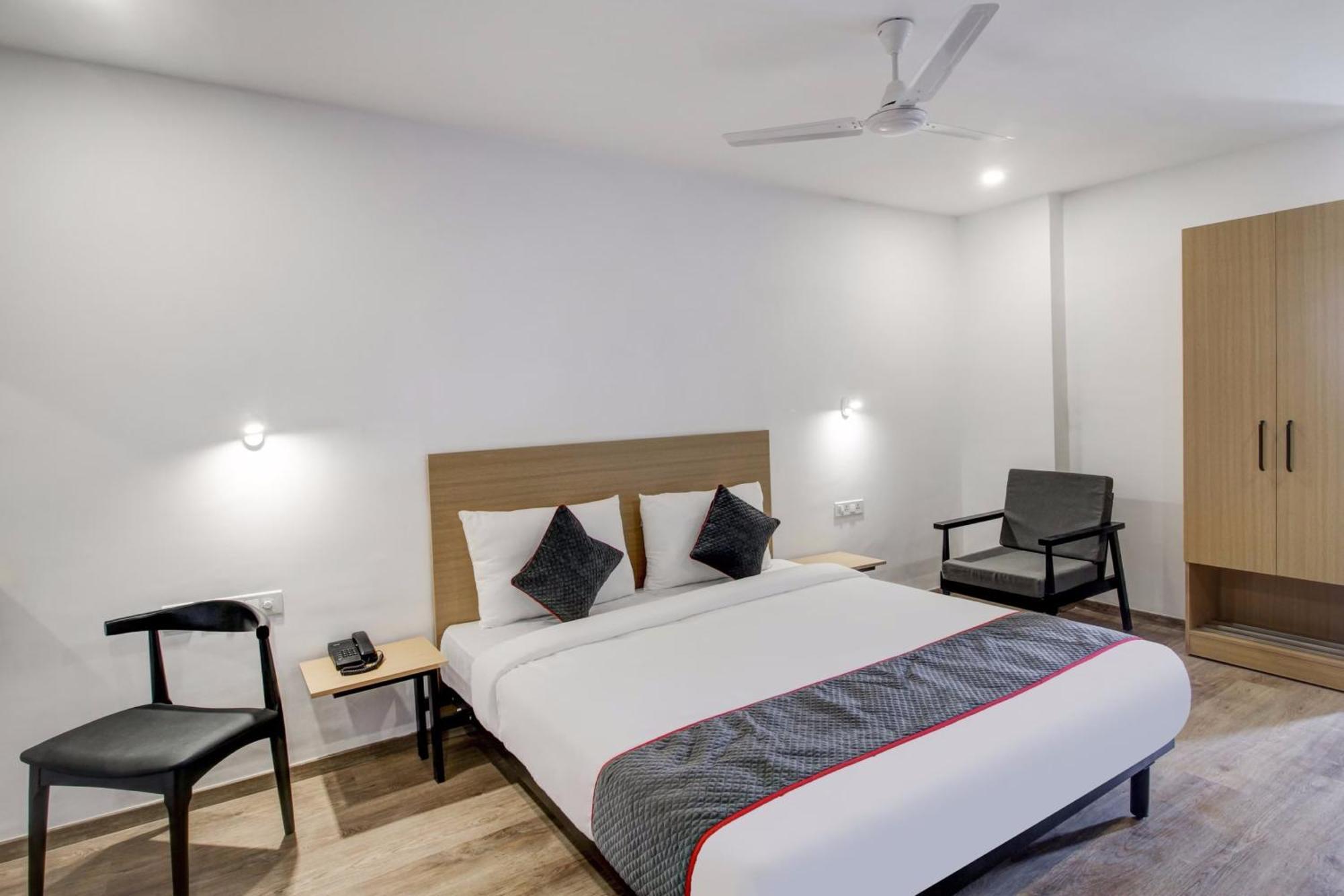 Super Townhouse Rcc Majestic 397 Lb Nagar Hotel Hyderabad Exterior photo
