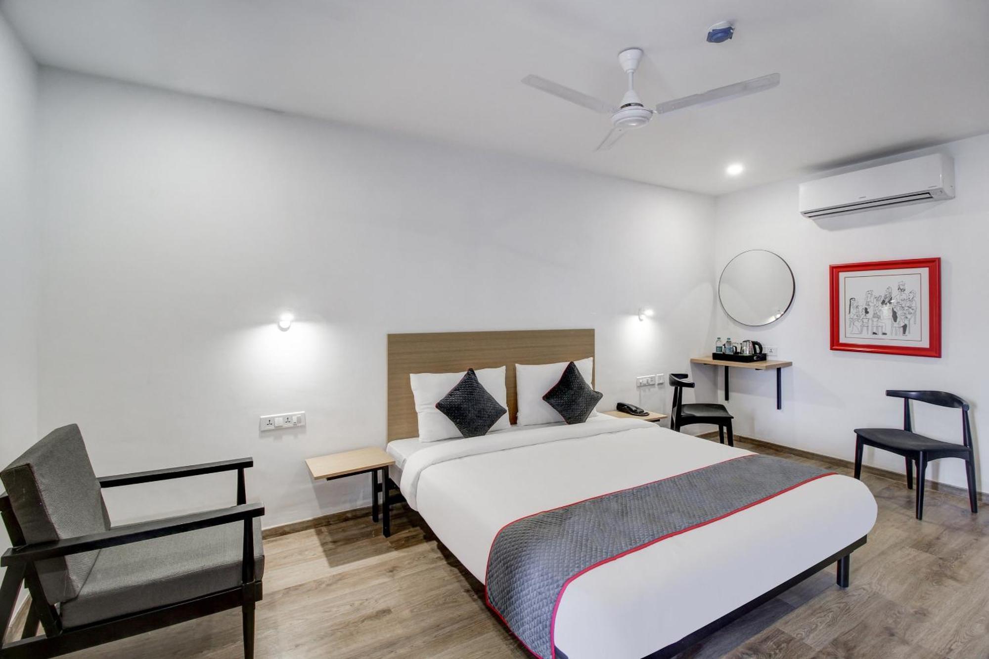 Super Townhouse Rcc Majestic 397 Lb Nagar Hotel Hyderabad Exterior photo