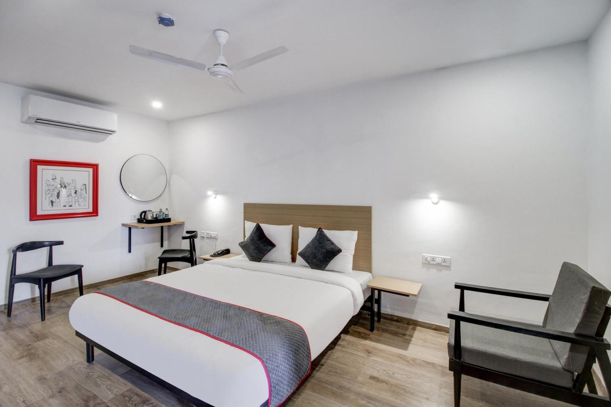 Super Townhouse Rcc Majestic 397 Lb Nagar Hotel Hyderabad Exterior photo